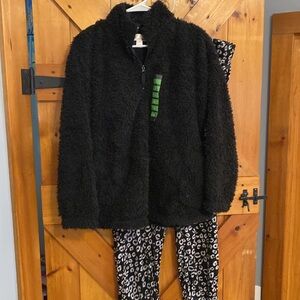 Cuddle duds pj set for women!